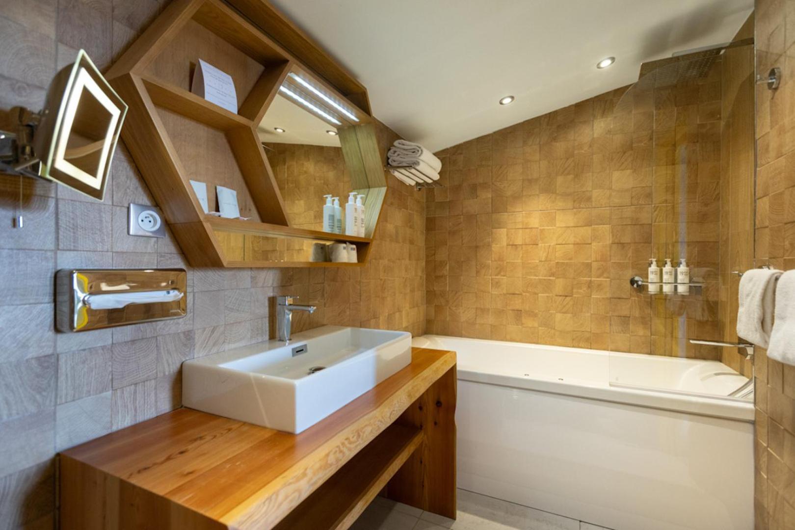 Royal Ours Blanc Boutique & 4* Alpe d'Huez