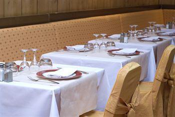 Hotel Royal Ours Blanc Boutique Hôtel&spa 4*